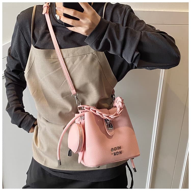 ミニバッグ 編み込み持ち手バケツ型ミニバッグ