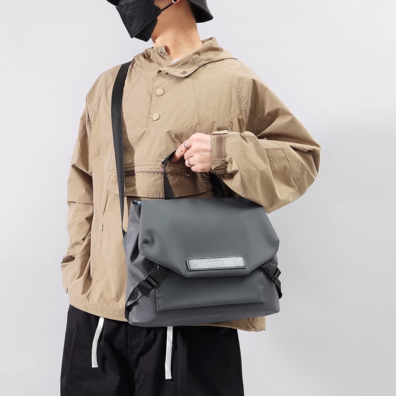 ミニバッグ ミニバッグ 都会的フラップポケットミニショルダー