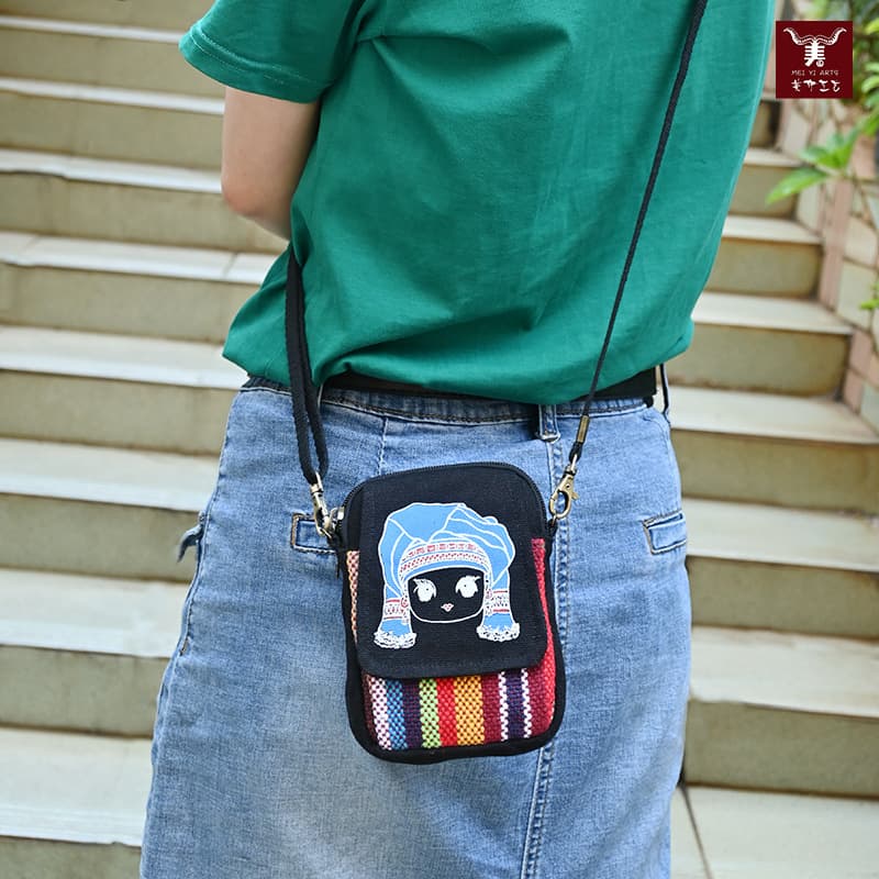 ミニバッグ ミニバッグ 民族風ワンポイント刺繍ミニショルダー