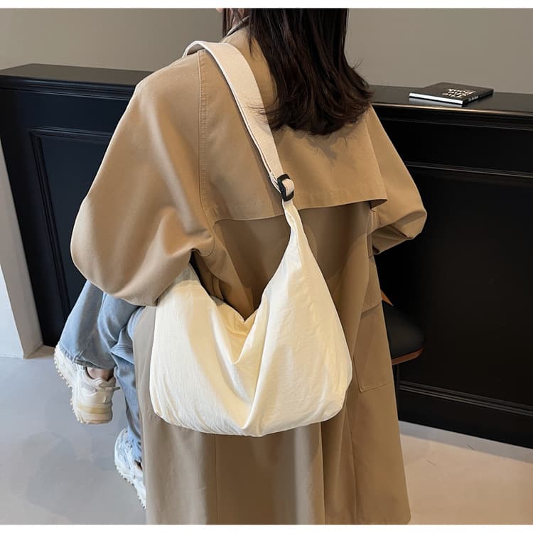 ミニバッグ ミニバッグ 軽量素材フォルムミニショルダー