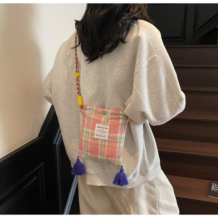 ミニバッグ ミニバッグ 格子柄タッセル付きミニポシェット