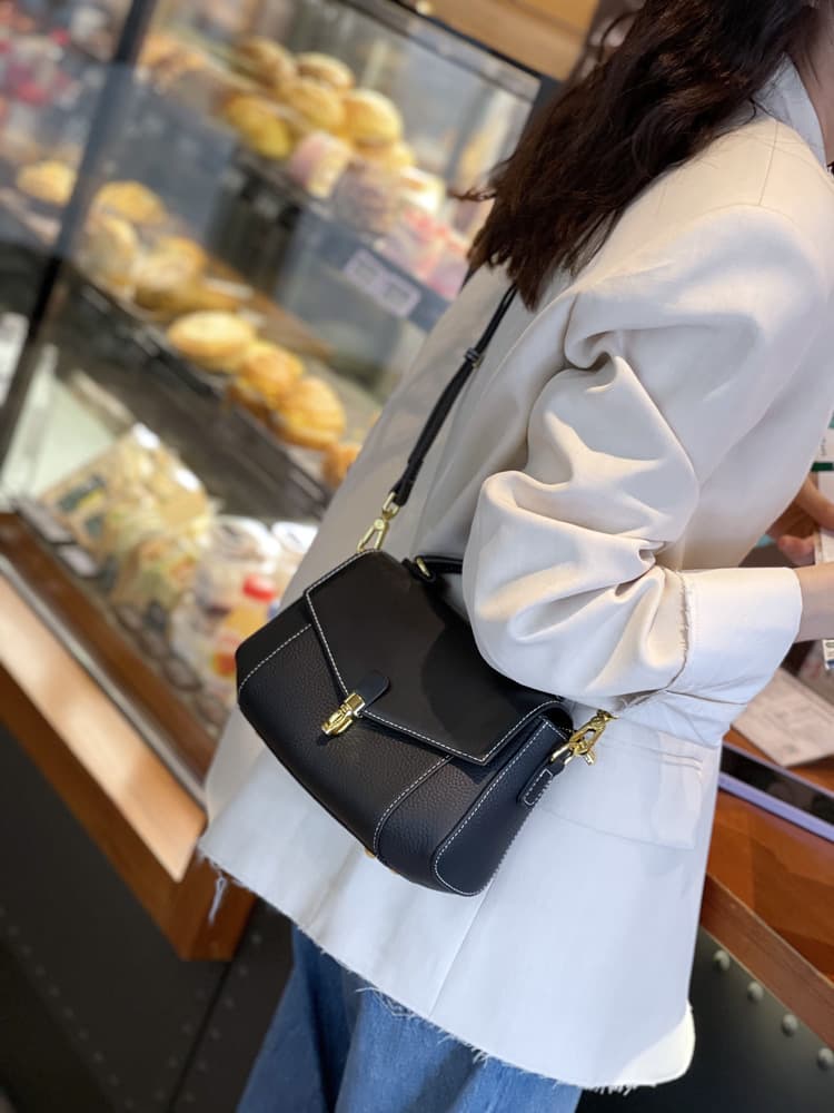 ミニバッグ ミニバッグ 上品フラップミニハンドバッグ